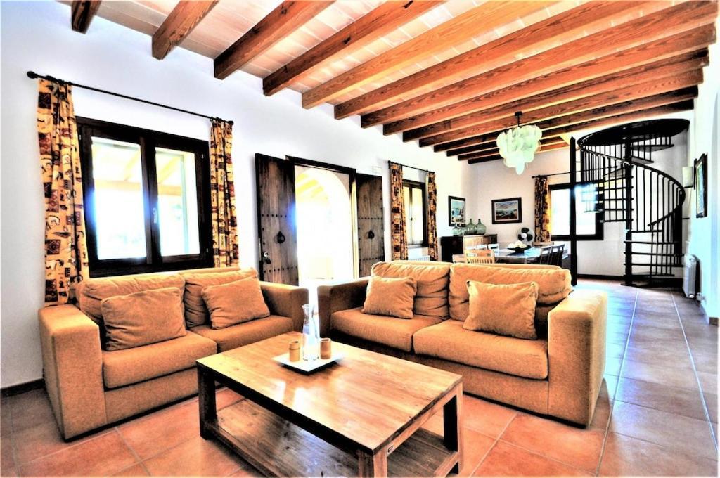 Cas Borrassos- Finca Con Piscina Privada Y Vistas Despejadas ميورقة المظهر الخارجي الصورة