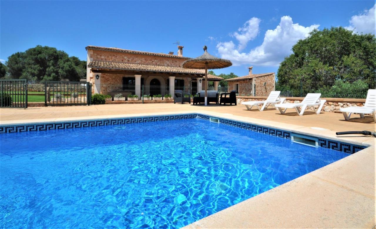 Cas Borrassos- Finca Con Piscina Privada Y Vistas Despejadas ميورقة المظهر الخارجي الصورة