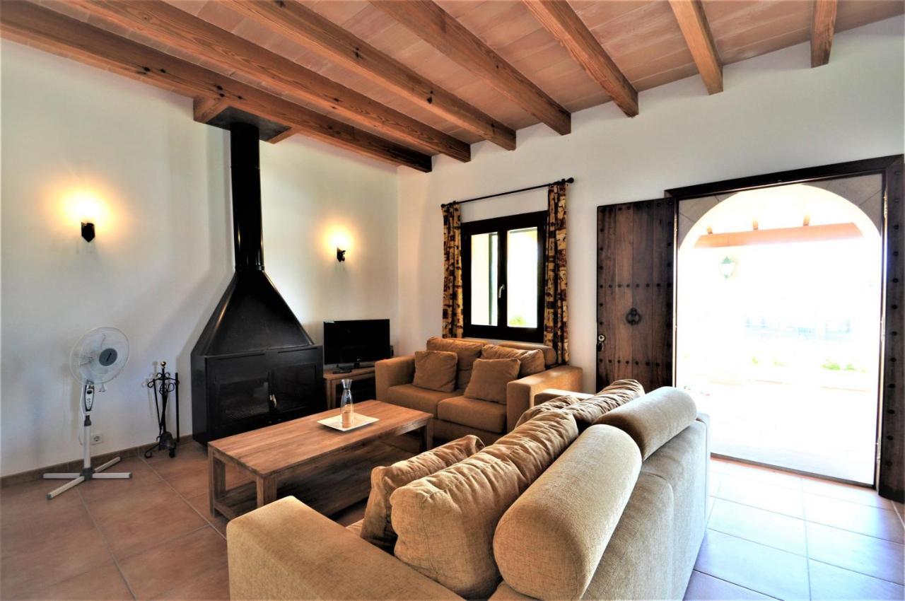 Cas Borrassos- Finca Con Piscina Privada Y Vistas Despejadas ميورقة المظهر الخارجي الصورة